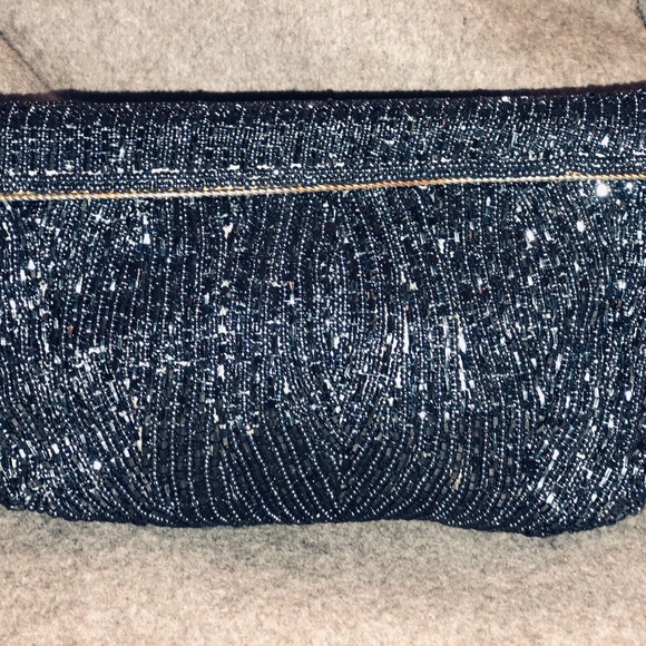 Purse - Picture 1 of 4